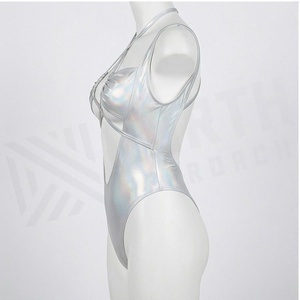 Traje de baño de una pieza plateado holográfico con cuello halter cruzado y aberturas, tipo body, con parte inferior tipo tanga, elástico, para mujer - Product Image 3