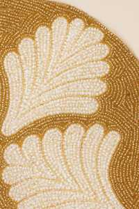 Set de table artisanal de luxe écologique à motifs floraux perlés, accessoire de salle à manger fait main, collection d'intérieur haut de gamme - Product Image 5