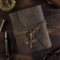 Carnet en cuir vintage en gros avec clé, papier ligné à bords frangés, carnet de croquis antique fait main OEM Adimani 9x6 pouces