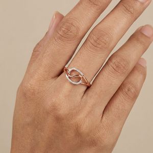 Elegante Anillo de Oro Rosa con Diamante Natural de 0.07 Quilates, Corte Brillante Redondo, Color HI, Claridad VSSI, para un Estilo Sofisticado Diario - Product Image 1