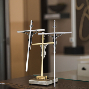 Nouvelle figurine religieuse en croix, en alliage moulé, design en métal plaqué zinc, pour souvenirs de prière, anniversaires, Pâques, modèle d'artiste - Product Image 6