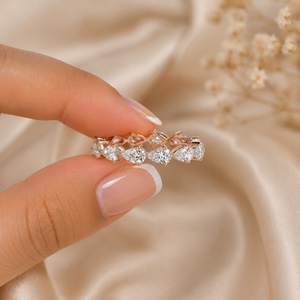 Bague en or 18 carats avec diamant poire cultivé en laboratoire East West |   Bague d'éternité continue |   Bijoux fins pour femmes |   Cadeau d'anniversaire de mariage - Product Image 2