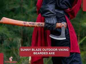 Hacha de Batalla Nórdica Forjada a Mano con Grabado Futhark, Hacha Medieval Tipo Tomahawk para Campismo y Supervivencia al Aire Libre con Envoltura de Cuero Tachonado - Product Image 5