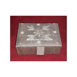 Boîte décorative en broderie Zari couleur argent pour la maison et les mariages, de haute qualité, magnifique, idéale pour les cadeaux, provenant d'un grossiste indien. - Product Image 2