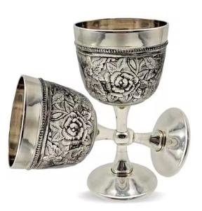 Coupe à vin élégante en laiton, gobelet artisanal de créateur pour fêtes et cadeaux, tendance du moment - Product Image 2