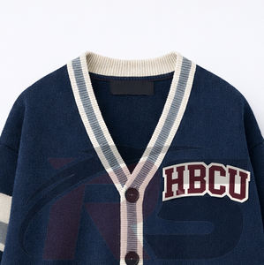 ผู้ผลิตเสื้อคาร์ดิแกนแบบมีกระดุมติดโลโก้มหาวิทยาลัย HBCU แบบกำหนดเอง เสื้อผ้าถักผสมขนสัตว์สำหรับนักศึกษา - Product Image 2