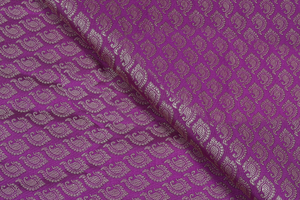 Tissu brocart floral élégant à finition douce et brillante pour la confection de robes, les tenues de mariage et la décoration - Product Image 4