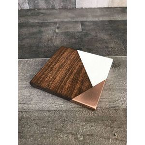 Sous-verres en résine et bois artisanaux pour espaces de vie modernes – Tapis et coussinets élégants - Product Image 3