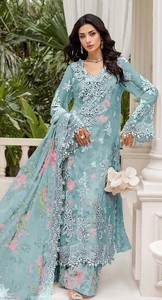 Nouvelle collection de costumes lourds brodés et organza dupatta non cousus de créateur pakistanais - Product Image 6