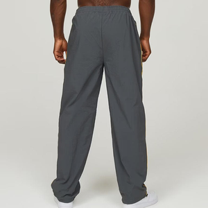 Survêtement coupe-vent en nylon personnalisé pour homme avec logo – Vente en gros – Survêtement de sport d'hiver en nylon pour homme – Jogger imprimé coupe-vent - Product Image 5