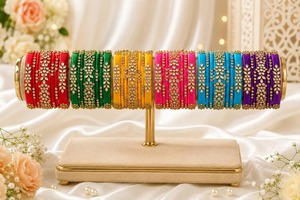Ensemble de bracelets ethniques plaqués or avec strass floraux pour femmes, bijoux de mariage, bracelets en alliage avec incrustations de cristaux - Product Image 4