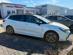 Toyota Corolla 18 TS Hybrid Black and White Passenger Car Fuel Efficient Automatic Sedan Export Quality - Product Image 5