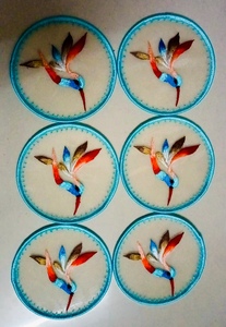Patchs ronds brodés à la main Oiseau de paradis, motifs floraux en fil de soie vibrant pour tenues ethniques festives - Product Image 2
