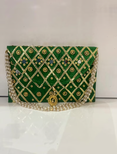 Nouvelle arrivée Embrayages de soirée brodés à la main pour femmes - Product Image 6