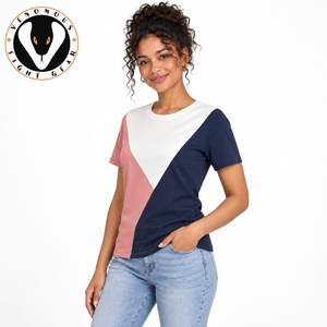 T-shirt pour femme de qualité supérieure, doté d'un tissu doux et respirant, d'un ajustement confortable et d'une construction durable pour un usage quotidien, décontracté et tendance. - Product Image 5