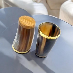 Vaso de cuerno de búfalo de origen ético, hecho a mano, decoración antigua y vintage o como regalo, decoración de cocina, copa de vino - Product Image 4