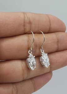 Pendientes colgantes minimalistas de oro de 14 quilates con diamante negro de corte brillante redondo cultivado en laboratorio de 0.40 quilates para mujer, regalo para fiesta - Product Image 3