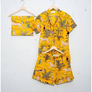 Ensemble de pyjama court élégant 100 % coton fait main pour femme, décontracté, printemps-été, avec sac assorti, respirant, séchage rapide, usage quotidien, devant - Product Image 5