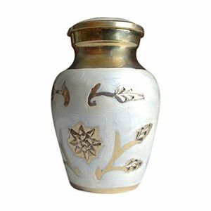 Urna Funeraria de Latón Blanco con Diseño Floral, Hecha a Mano, con Detalle Dorado, para Cenizas de Adultos, Bebés y Niños, Precio al por Mayor - Product Image 1