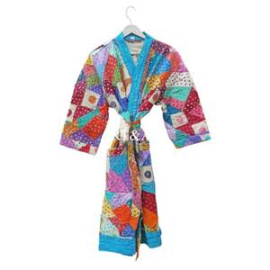 Bata Kimono de Punto de Algodón Orgánico para Otoño/Invierno, con Estampado Kantha, Acolchado a Mano, Patchwork, Rayas y Borde Crudo, Corte Corto - Product Image 1