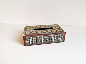 Boîte à mouchoirs rectangulaire en bois personnalisée, artisanale, décorative, motif floral, design élégant avec incrustation d'os, haute qualité, pratique - Product Image 2