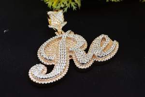 Colgante de Lujo Chapado en Oro de 18K con Letra Personalizada de Moissanita y Plata 925 Bicolor, Joyería HipHop Bling, Regalo de Cumpleaños - Product Image 2