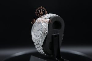 Reloj de Diamantes Moissanite de Lujo y Calidad Premium para Fiestas, Bodas y Uso Diario, Disponible a Precio de Exportación - Product Image 3