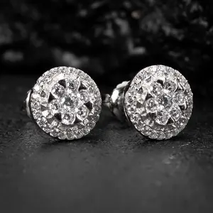 Pendientes de tuerca TISHYA DIAMOND de moissanita con corte redondo, chapados en oro blanco, plata de ley 925, estilo hip hop, con engaste de garra elegante y circonitas. - Product Image 1