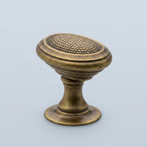 Bouton de meuble ovale traditionnel en bronze, finition mate antique, quincaillerie durable pour cuisine, commode, salle de bain, salon - Product Image 2