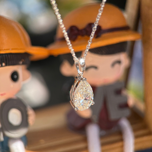 จี้เพชรทรงลูกแพร์ 3.00 กะรัต รับรองโดย IGI ทองคำขาว 14K เครื่องประดับชั้นดี - Product Image 5
