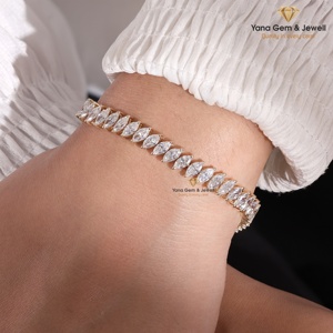 กำไลข้อมือเพชรทรงมาร์คีส์ 10 กะรัต CVD Lab Grown Diamond ดีไซน์หรูหราสำหรับผู้หญิง สี D-E-F ความสะอาด VVS-VS ทองคำแท้ 14k - Product Image 4