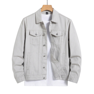 Veste en jean gris clair pour homme, col chemise, boutonnée sur le devant, manches longues, poches à rabat sur la poitrine, poignets boutonnés, style camionneur pour tous les jours - Product Image 1