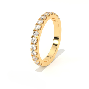 Bague d'éternité classique pour femme Aarinya en or jaune 9 carats avec diamant de laboratoire taille brillant rond et certification IGI - Product Image 1