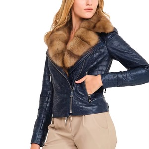 Veste en cuir embossé Python personnalisée pour femmes, en cuir de vache véritable, luxe, mode, service d'échantillons OEM ODM disponible - Product Image 2