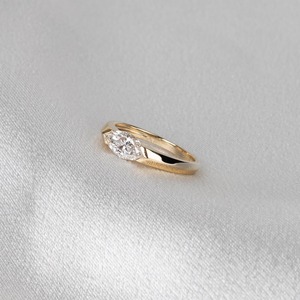 Anillo de Diamante de Laboratorio con Corte Marquesa de Lujo, en Oro Amarillo de 14K, con Engaste en V, Anillo de Promesa o Aniversario, Joyería Elegante - Product Image 5