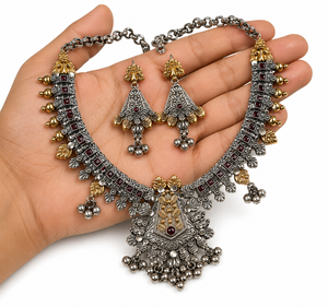 Ensemble de zircons bicolores en laiton de qualité supérieure, oxydé argent et or |   Ensemble collier et boucles d'oreilles tendance pour femmes plaqué platine, style tribal |   Vente en gros - Product Image 3