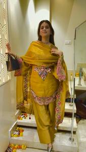 Designer Embroidered Pakistani Suit Set for Women Premium Cotton Kurta Pant Dupatta Festive Wear Party Wear Ethnic Salwar Kameez - Product Image 4