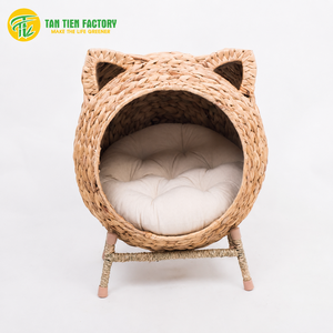TAN TIEN FACTORY Lit pour animaux de compagnie en rotin en forme de chat, rond, écologique, fait main en feuille de palmier, style moderne, pour usage intérieur avec accessoires - Product Image 1