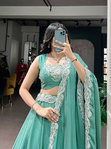 Ceinture en soie TENNECY Rangoli avec perles tubulaires et broderie en fil, extensible et à séchage rapide - Product Image 5