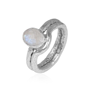Bague ovale en pierre de lune arc-en-ciel naturelle, argent sterling 925, double bande, pierre de naissance de juin, bijoux faits à la main - Product Image 1