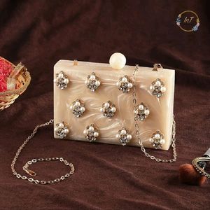 Bolso de Mano y de Noche de Resina Hecho a Mano con Diseño Floral, Forma Personalizable, para Fiestas y Eventos - Product Image 6