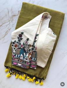 Sari en coton Khadi tissé à la main par un designer, avec broderie entièrement réalisée, et chemisier en coton Aura. - Product Image 5