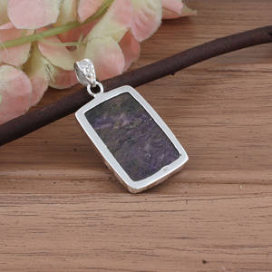 Collar Fino Vintage Hecho a Mano con Dijes de Charoita Natural y Plata de Ley 925 con Baño de Platino para Aniversario - Product Image 3