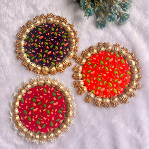 Tapis en tissu indien traditionnel en gros pour la décoration de tables et de thali - Gota Patti Pooja Aasan ethnique fait main pour mariages et festivals - Product Image 1