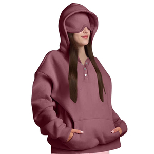 Sweat-shirt surdimensionné pour femme, couleur bordeaux, avec masque pour les yeux intégré et poche kangourou - Product Image 3