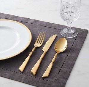 Ensemble de couverts modernes plaqués or, finition miroir, compatibles lave-vaisselle, pour la restauration et les dîners de mariage - Product Image 2