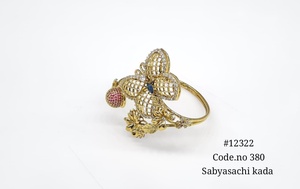 Pulsera Kada Butterfly 12322, brazalete abierto con circonita cúbica, chapado en oro mate sobre latón, joyería Kada para mujer, regalo para fiestas y bodas - Product Image 2