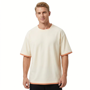 เสื้อยืดแขนสั้นผู้ชายทรงโอเวอร์ไซส์ สีส้ม แต่งขอบตัดกัน สไตล์ลำลอง คอกลม ผ้าเจอร์ซีย์ถัก ทรงพอดีตัว เป็นมิตรต่อสิ่งแวดล้อม ผลิตในบังกลาเทศ - Product Image 1