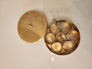 Boîte à épices artisanale en laiton avec 7 compartiments, rangement traditionnel ethnique pour masala, organiseur de cuisine décoratif en laiton - Product Image 3