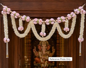 Tirador de puerta floral de tela con jazmín y peonía para decoración de Ganpati, decoración de templos, decoración de Diwali, regalo de inauguración de casa - Product Image 1